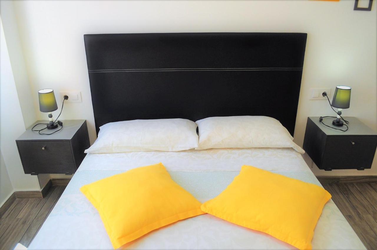 Cris Sol Apartments Los Cristianos  Zewnętrze zdjęcie